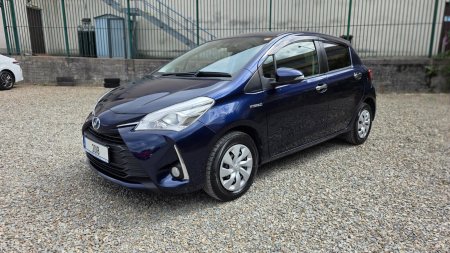 2018 Toyota Vitz - photo 4