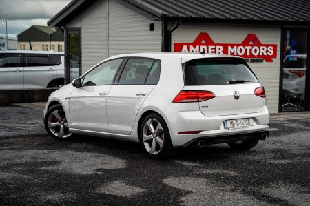2019 Volkswagen Golf - photo 3