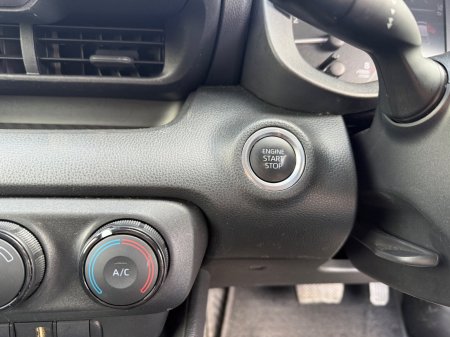 2020 Toyota Yaris - photo 8