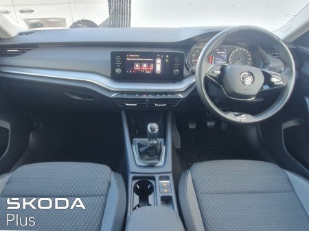 2023 Skoda Octavia - photo 2