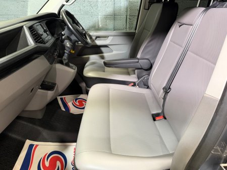 2020 Volkswagen Transporter - photo 18