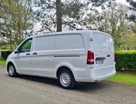 2021 Mercedes-Benz Vito - photo 2