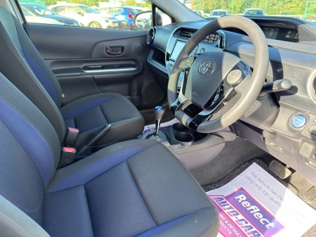 2017 Toyota Aqua - photo 9