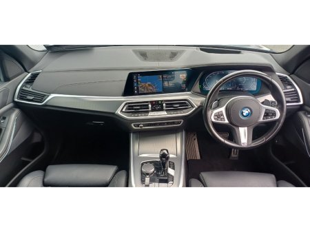2022 BMW X5 - photo 5