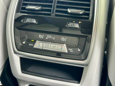 2026 BMW XM - photo 33