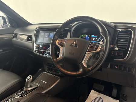2020 Mitsubishi Outlander - photo 15