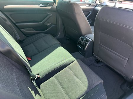 2015 Volkswagen Passat - photo 22