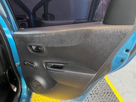 2014 Toyota Yaris - photo 16