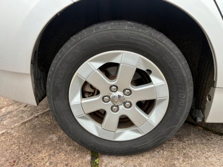 2012 Toyota Prius - photo 4