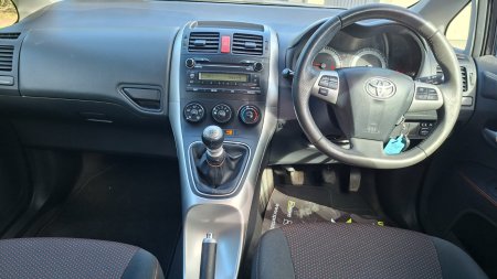 2012 Toyota Auris - photo 11
