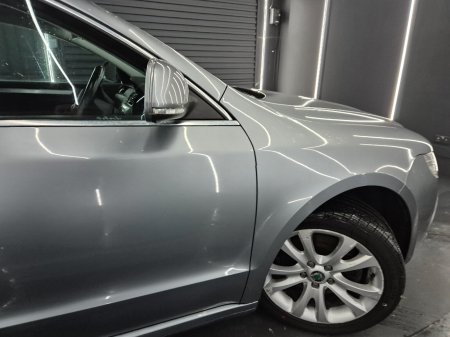 2010 Skoda Superb - photo 5