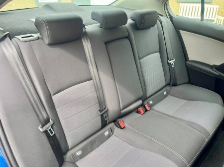 2016 Toyota Avensis - photo 9