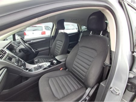 2016 Ford Mondeo - photo 14