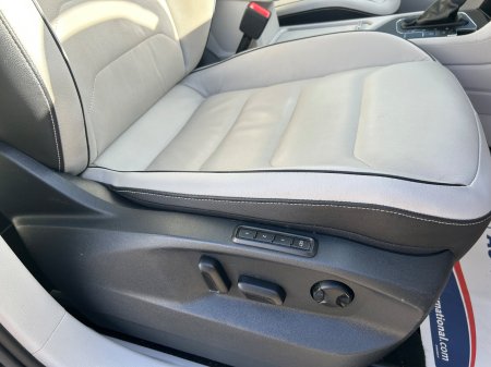 2020 Volkswagen Tiguan - photo 14