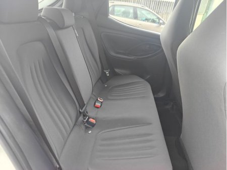 2020 Toyota Yaris - photo 12