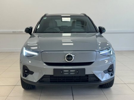 2026 Volvo EX40 - photo 2