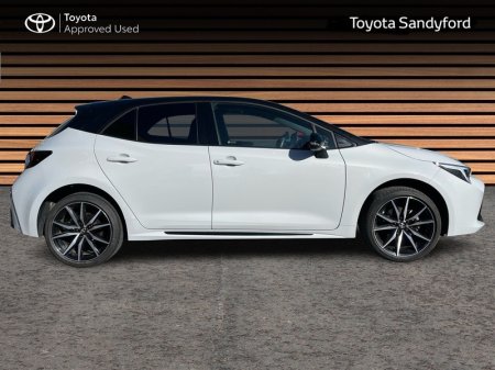 2025 Toyota Corolla - photo 3