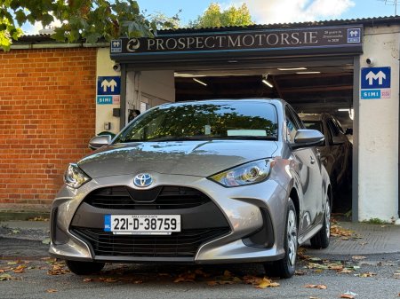 2022 Toyota Yaris Yaris Hybrid Luna