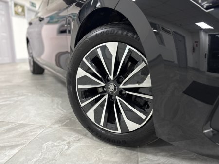 2025 Skoda Superb - photo 29