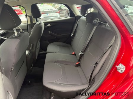 2017 Ford Focus - photo 7