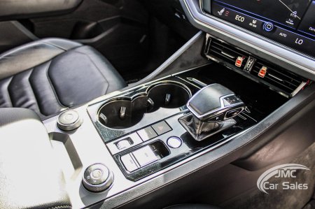 2020 Volkswagen Touareg - photo 25