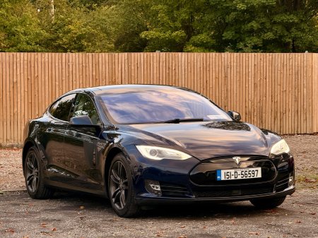 2015 Tesla Model S - photo 9