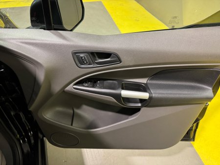 2020 Ford Transit Connect - photo 29