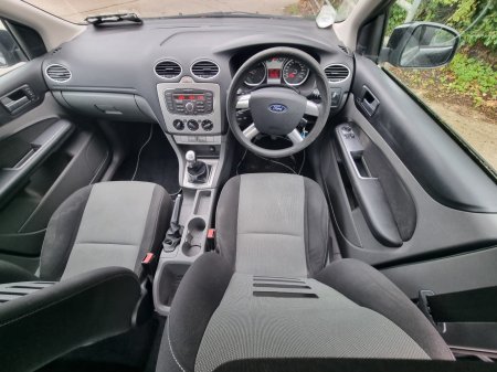 2011 Ford Focus - photo 18