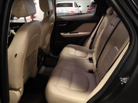 2019 Jaguar F-Pace - photo 36