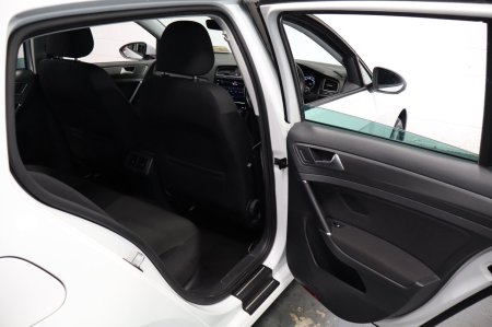2017 Volkswagen Golf - photo 28