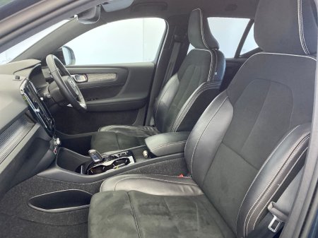 2021 Volvo XC40 - photo 6