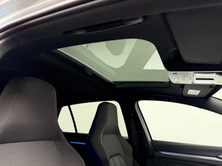 2026 Volkswagen Golf - photo 13