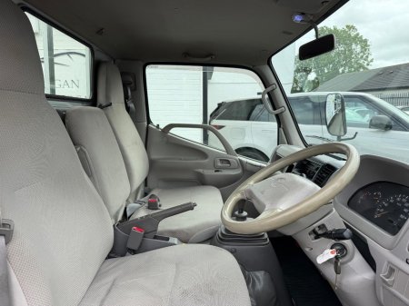 2015 Toyota Dyna - photo 11