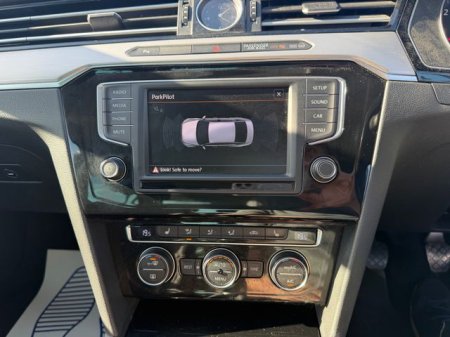 2015 Volkswagen Passat - photo 27