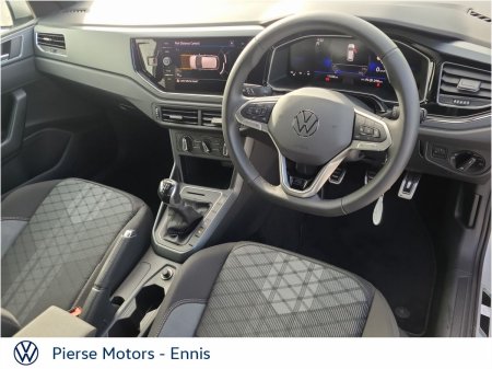 2025 Volkswagen Polo - photo 2