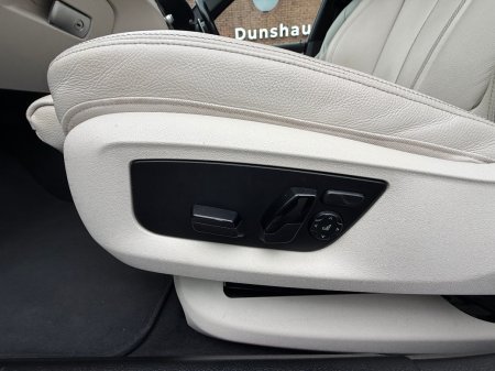 2022 BMW 5-Series - photo 20