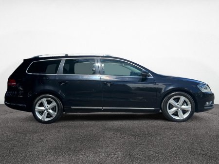 2011 Volkswagen Passat - photo 2