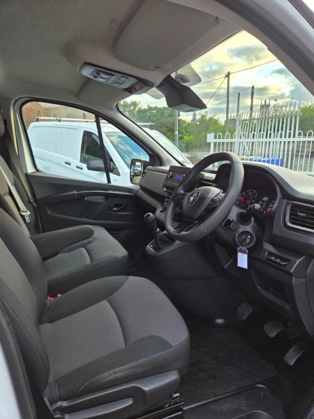 2023 Renault Trafic - photo 6