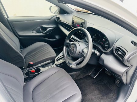 2020 Toyota Yaris - photo 18