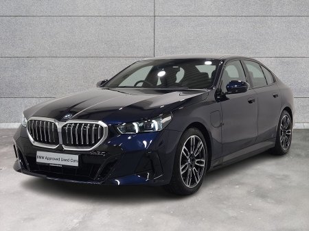 2025 BMW 5-Series - photo 26