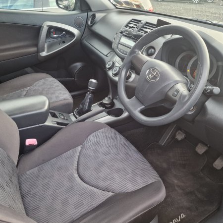 2011 Toyota RAV4 - photo 14
