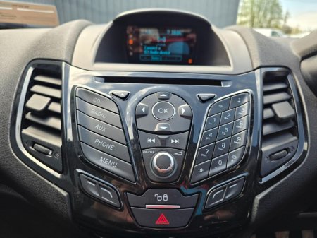 2015 Ford Fiesta - photo 16
