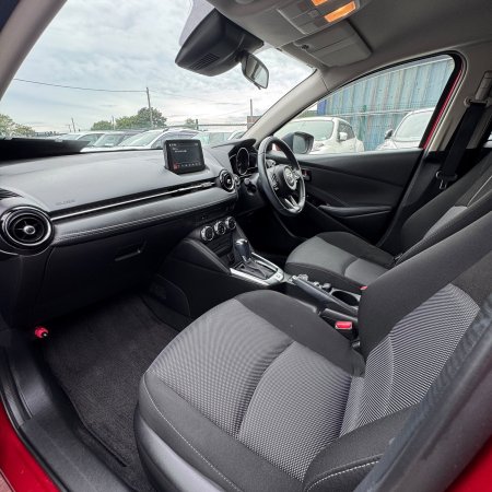 2017 Mazda Demio - photo 16