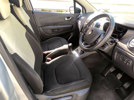2019 Renault Captur - photo 9