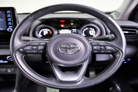 2022 Toyota Yaris Cross - photo 17