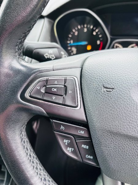 2016 Ford Focus - photo 18
