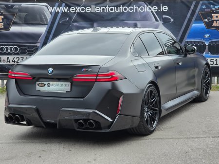 2025 BMW M5 - photo 4
