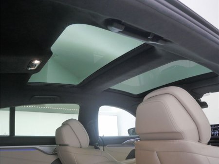 2022 BMW 8-Series - photo 27