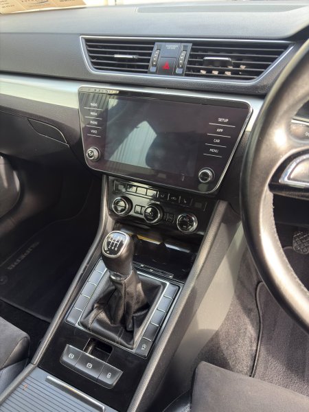 2018 Skoda Superb - photo 18