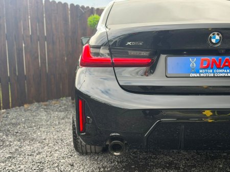 2024 BMW 3-Series - photo 9